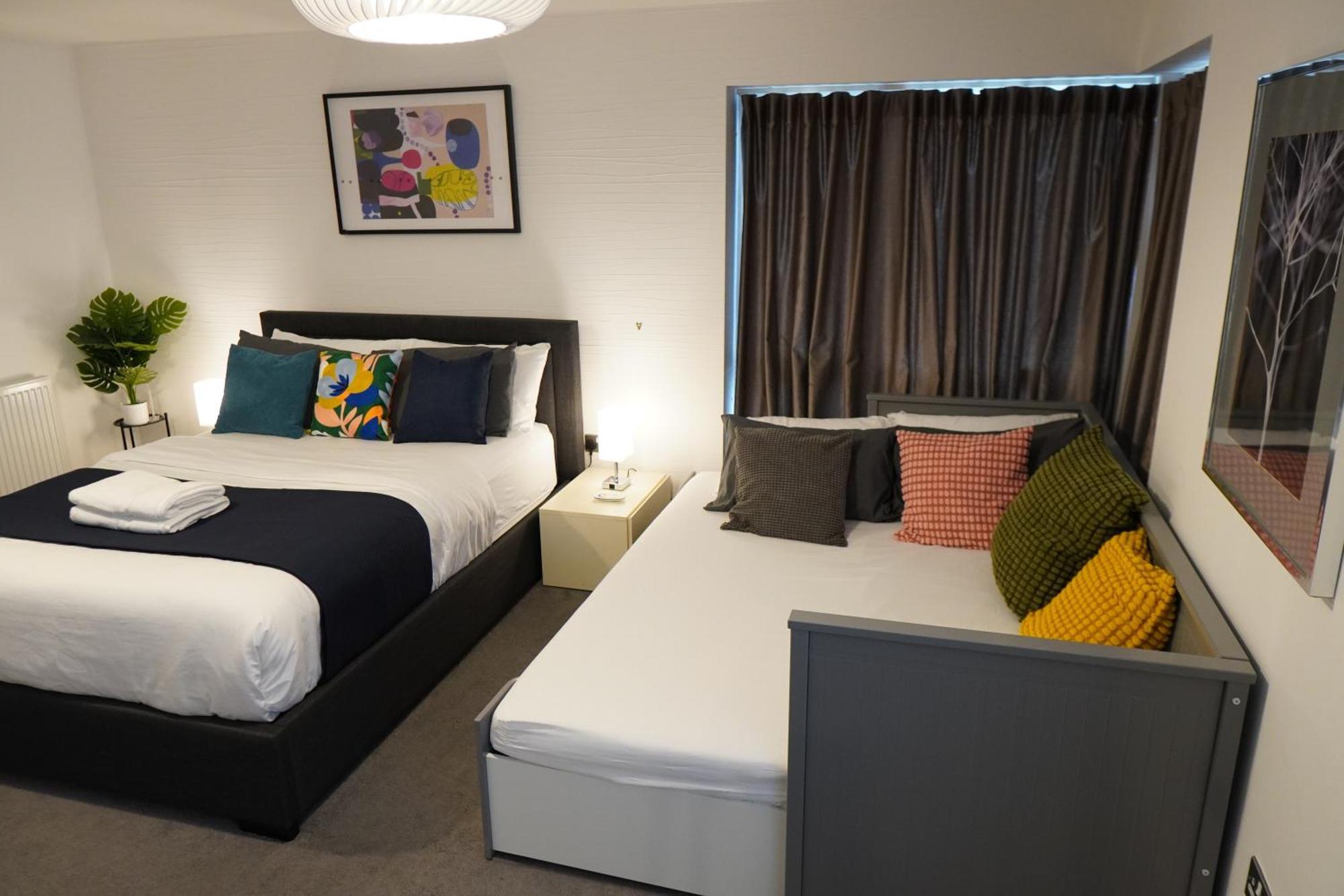 Luxury Rooms - Pick A Room - Free Parking & Kitchen Access, Near Etihad Stadium, The Coop Live & Piccadilly Station, Manchester Buitenkant foto