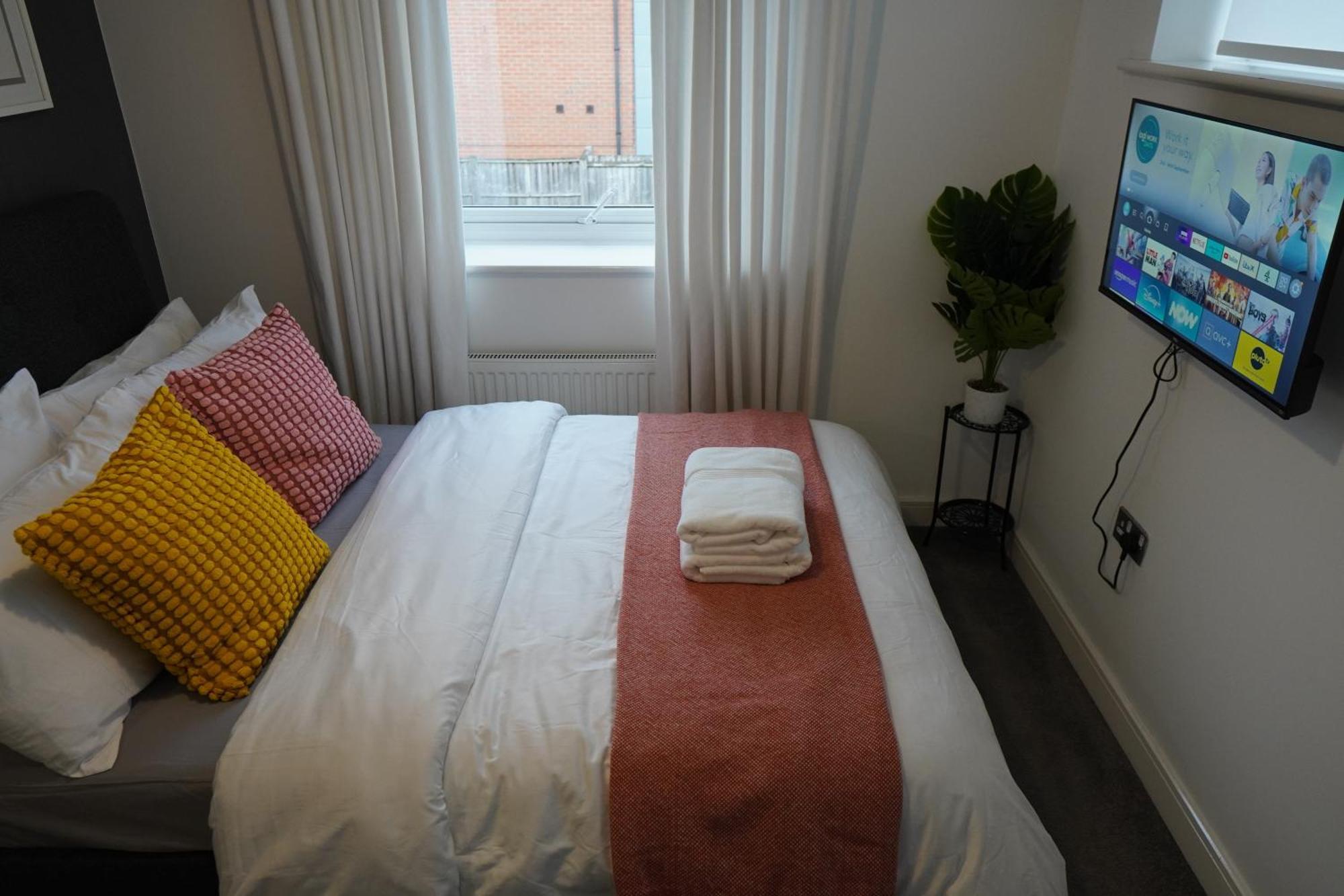 Luxury Rooms - Pick A Room - Free Parking & Kitchen Access, Near Etihad Stadium, The Coop Live & Piccadilly Station, Manchester Buitenkant foto