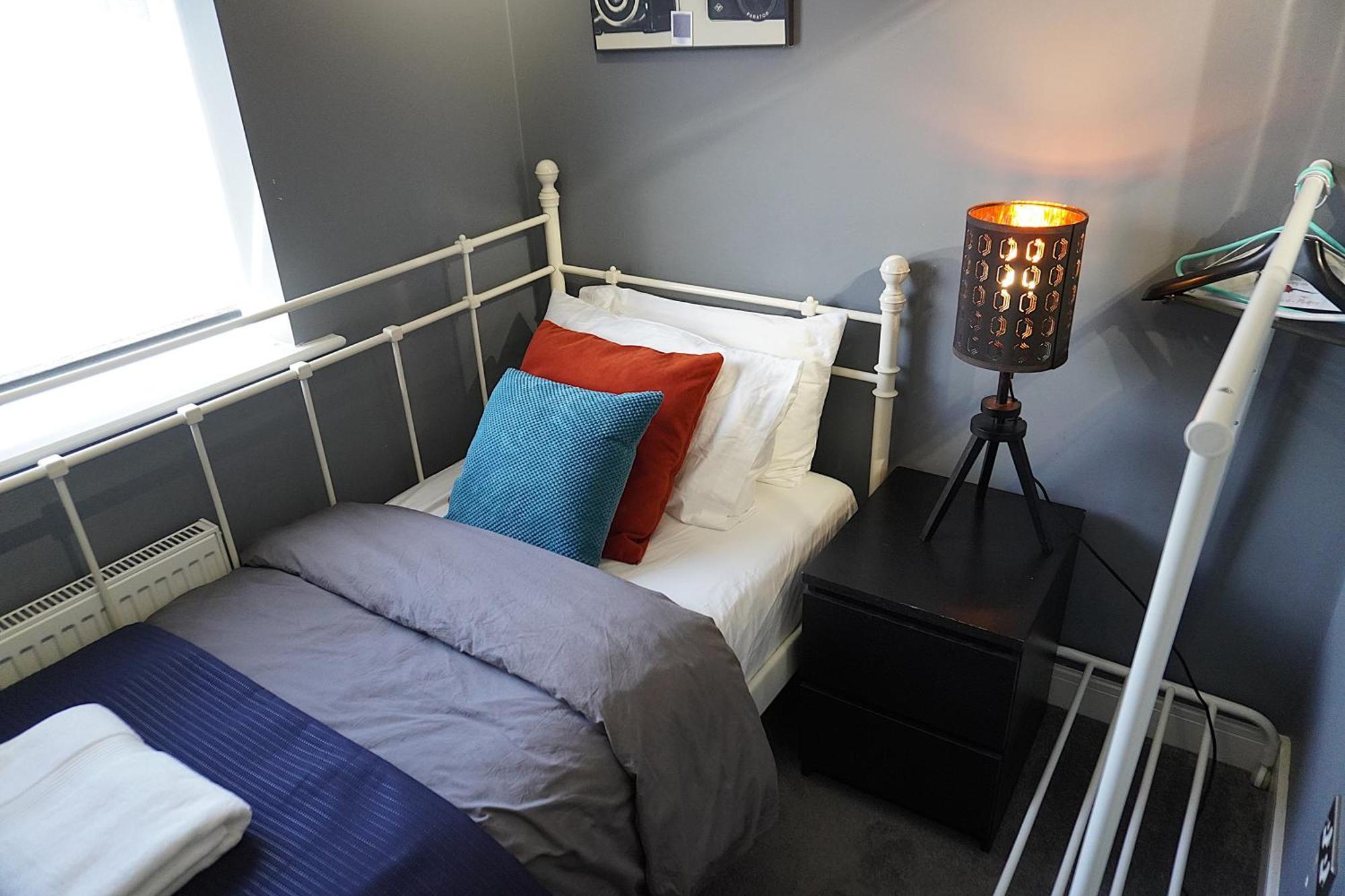 Luxury Rooms - Pick A Room - Free Parking & Kitchen Access, Near Etihad Stadium, The Coop Live & Piccadilly Station, Manchester Buitenkant foto
