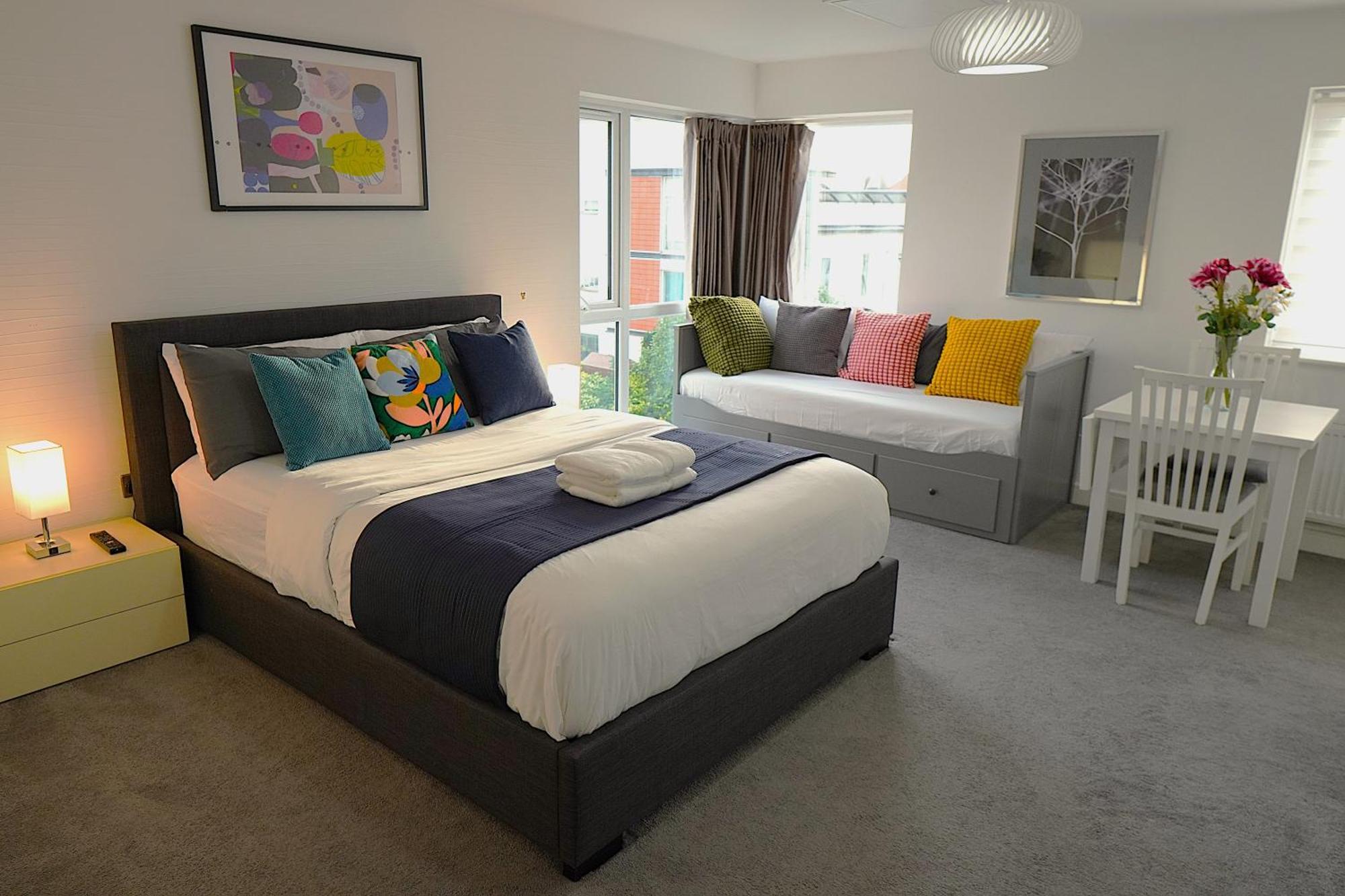 Luxury Rooms - Pick A Room - Free Parking & Kitchen Access, Near Etihad Stadium, The Coop Live & Piccadilly Station, Manchester Buitenkant foto