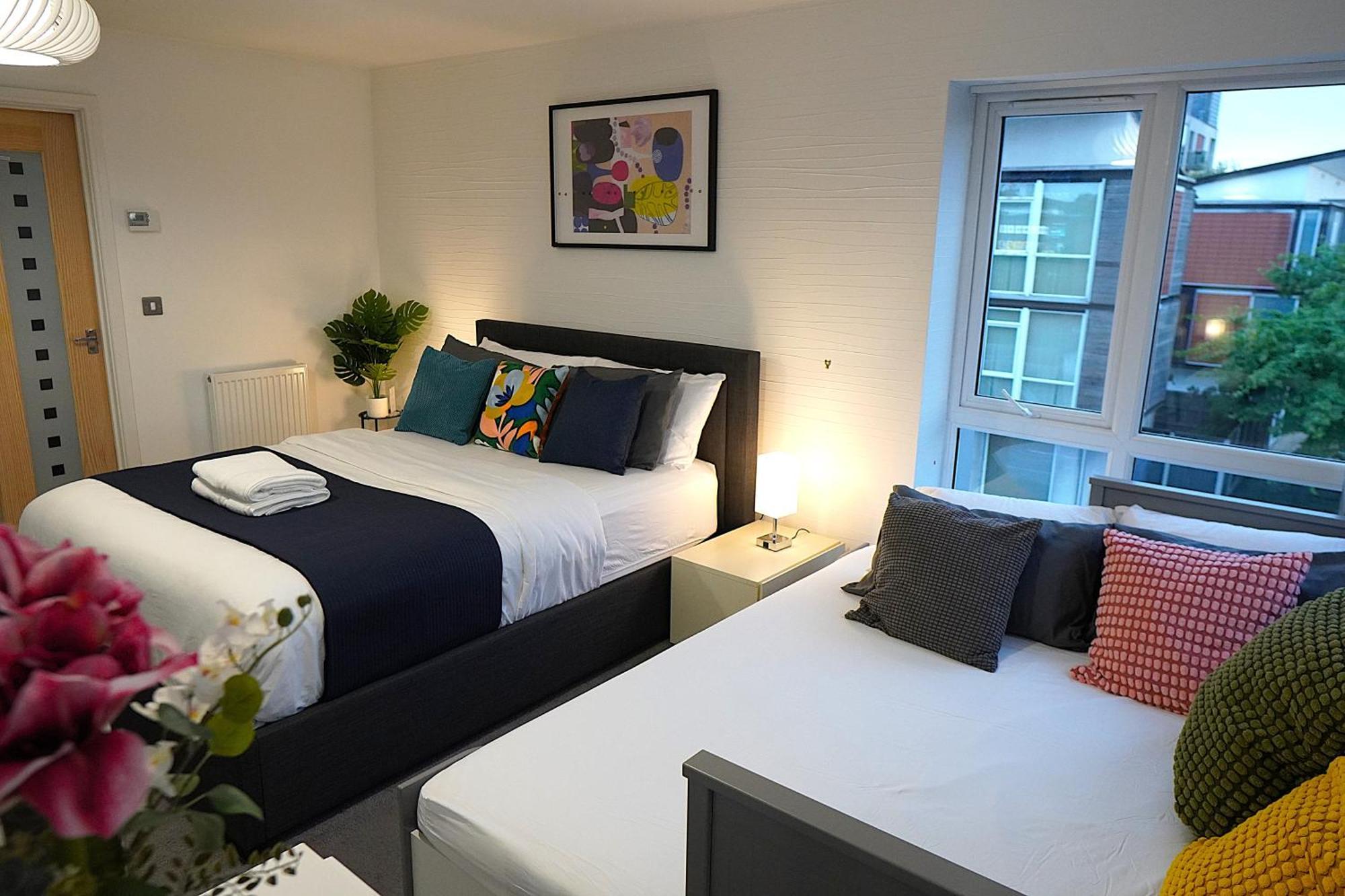 Luxury Rooms - Pick A Room - Free Parking & Kitchen Access, Near Etihad Stadium, The Coop Live & Piccadilly Station, Manchester Buitenkant foto