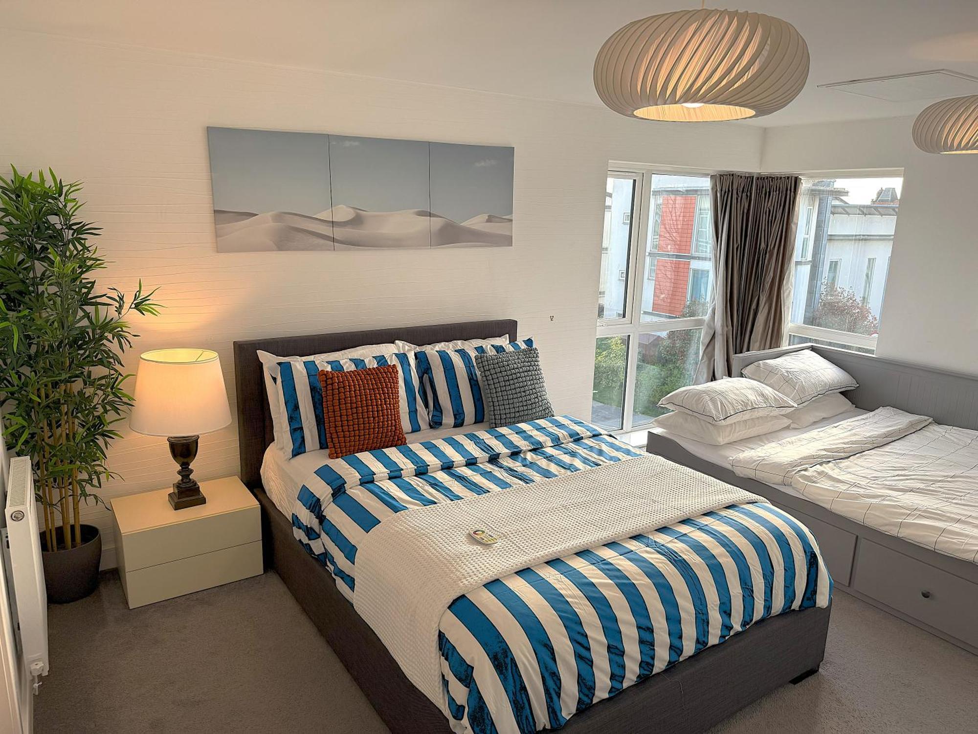 Luxury Rooms - Pick A Room - Free Parking & Kitchen Access, Near Etihad Stadium, The Coop Live & Piccadilly Station, Manchester Buitenkant foto