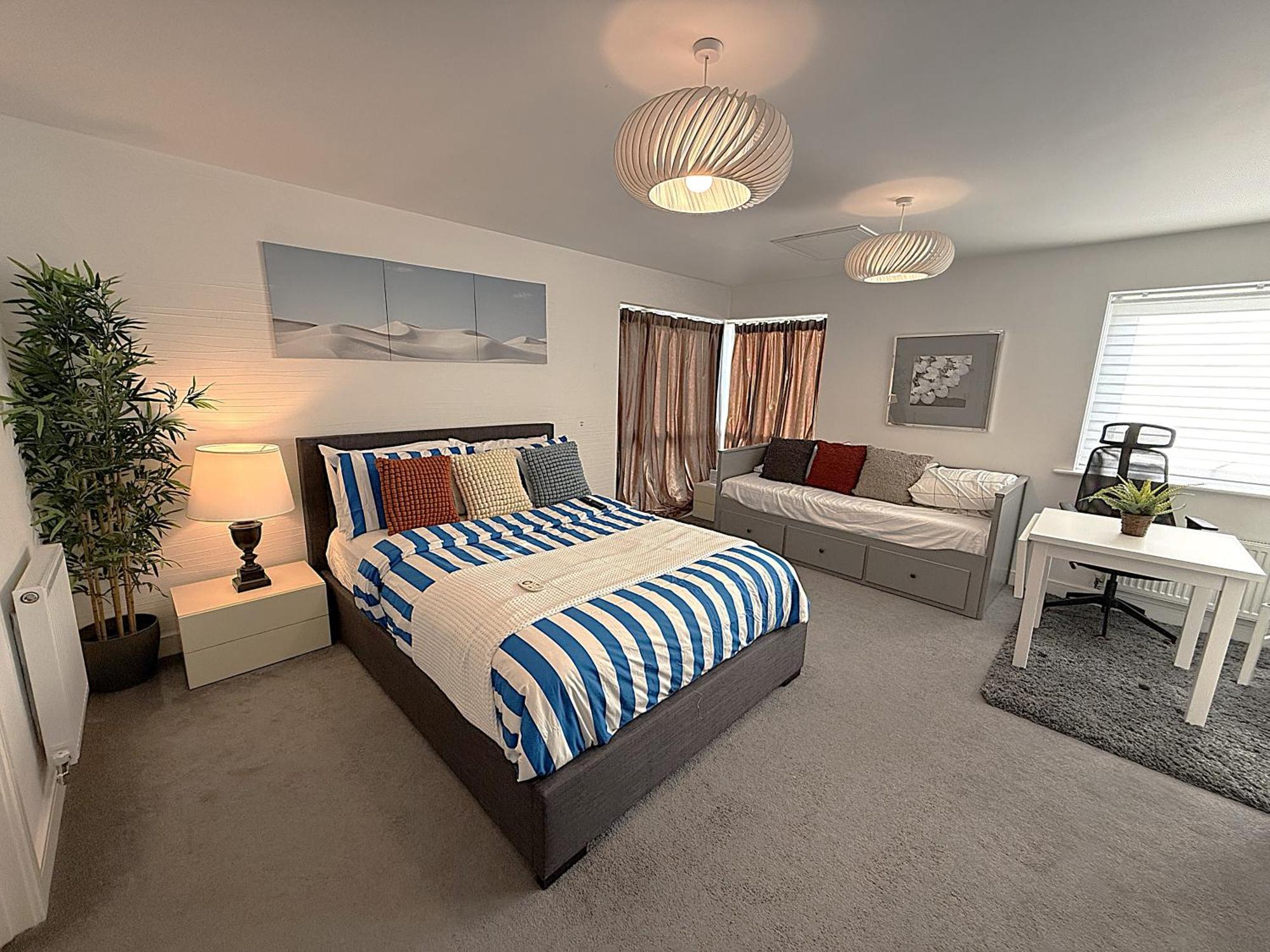 Luxury Rooms - Pick A Room - Free Parking & Kitchen Access, Near Etihad Stadium, The Coop Live & Piccadilly Station, Manchester Buitenkant foto